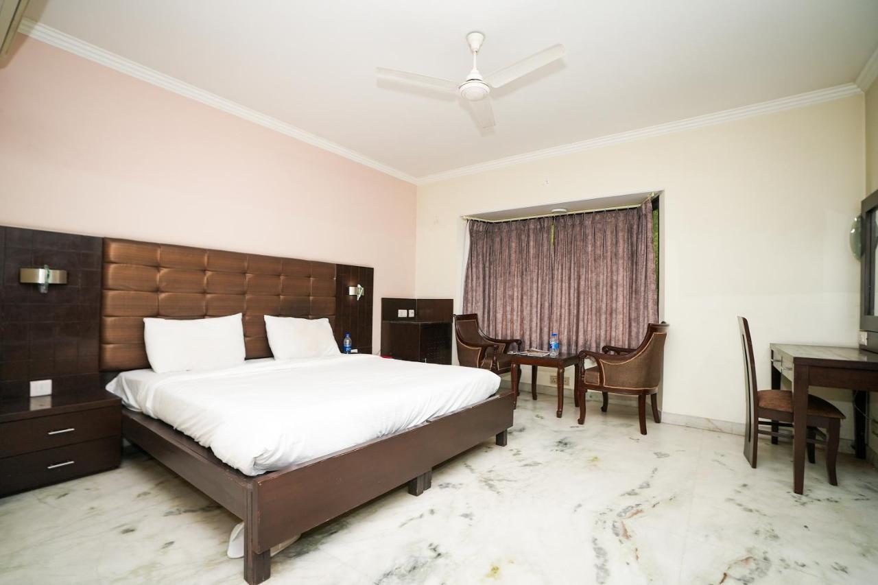 Stay Well Hotels & Homes คูร์เคาน์ ภายนอก รูปภาพ